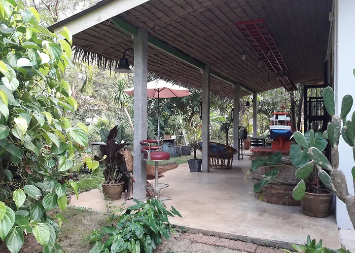 Baan Hotelier Resort